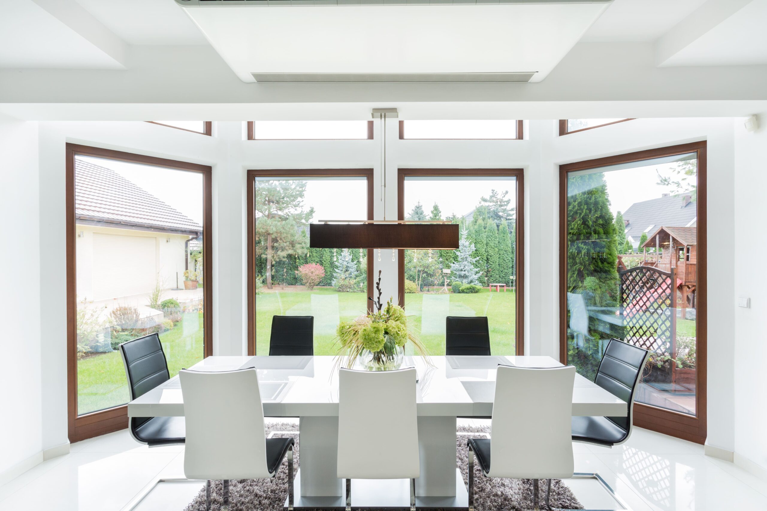 Bespoke aluminium bay windows enhancing interior depth