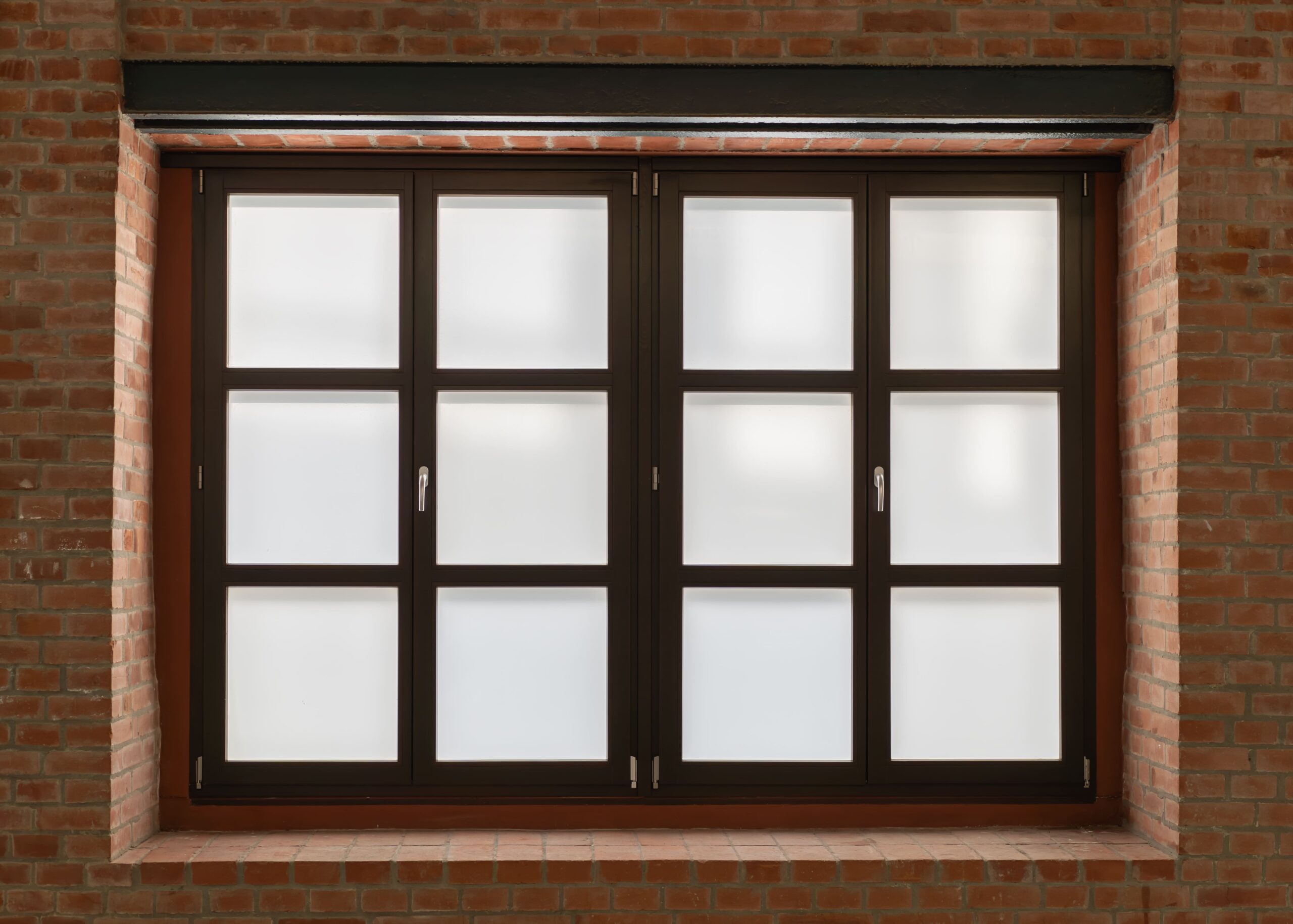 Bespoke casement window system for traditional homes