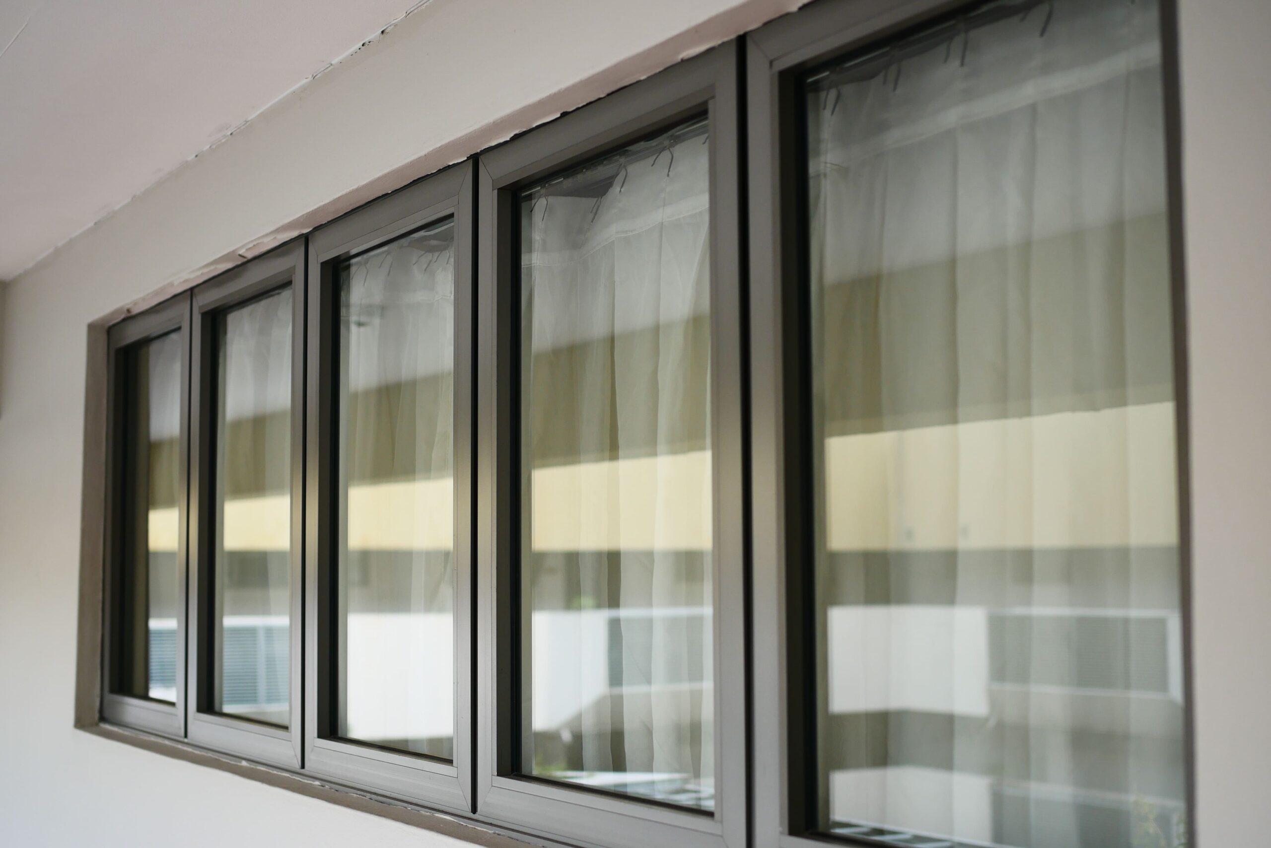 High-quality steel windows for luxury residential spaces